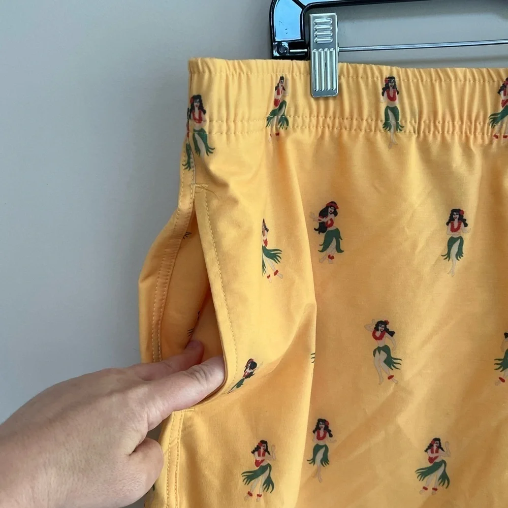 Rip Curl NWT Tropical Vibes 17” Volley Swim Board Shorts Washed Yellow, XXL